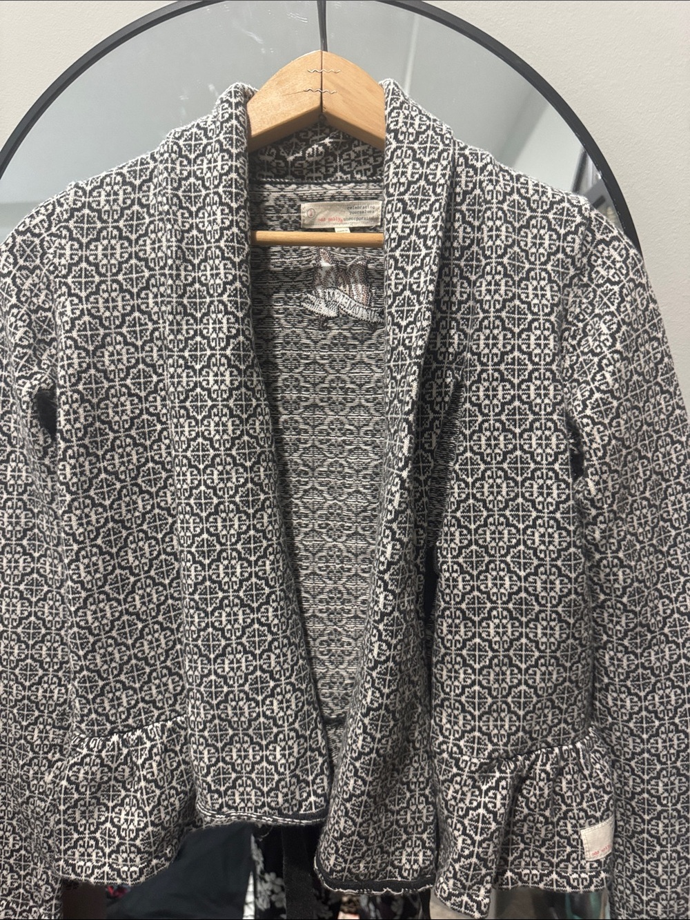 Size 1 Odd Molly Black & White Patterned Open-Front Blazer